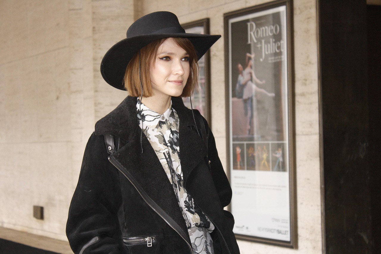 Stay informed about the latest trends and developments in fashion